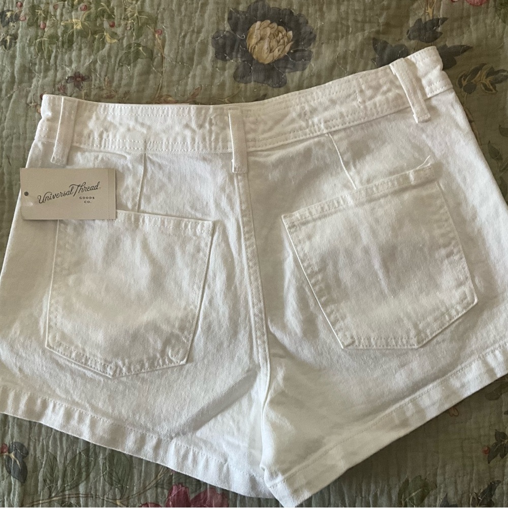 Universal Thread NWT Sailor White High-Rise Cotton Denim Shorts size 10 - Picture 2 of 9